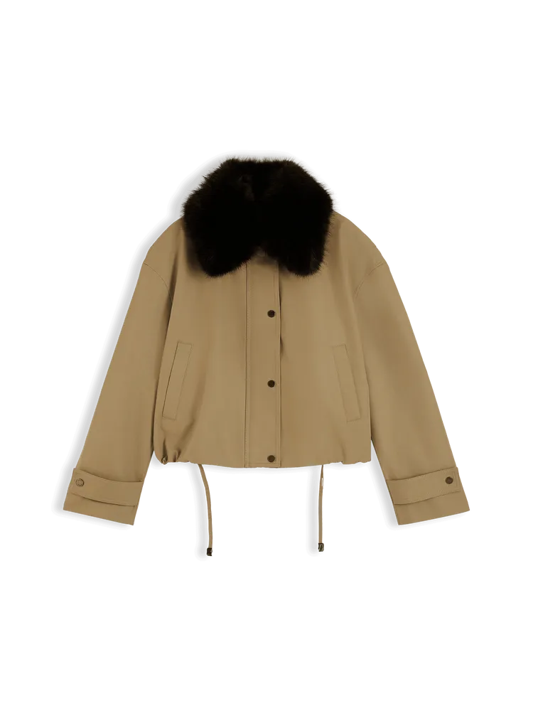 TOMMY HILFIGER女裝毛領棉質短版外套，9980元。品牌提供