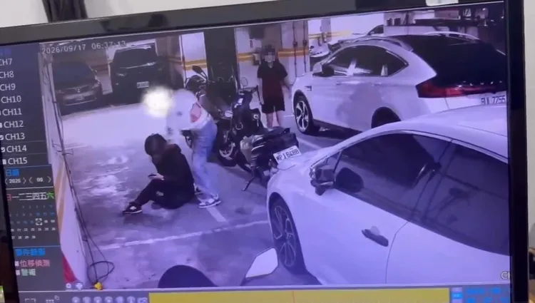 雙方疑因停車問題爆發衝突，不料賴男竟趁停車場四下無人之際，對魏女動粗。民眾提供