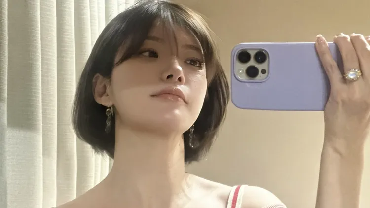 川上未映子50歲生日自拍照。翻攝自川上未映子X