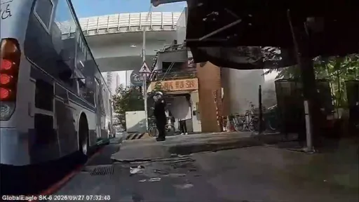 乘客陳屍公車內多日竟不知　新店客運司機5萬元交保