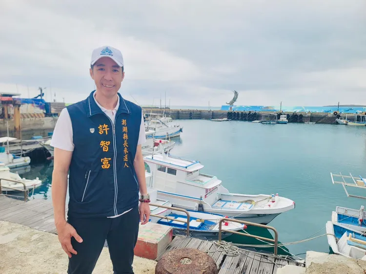 許智富10萬交保後，透過臉書發聲，表明絕不退選。圖取自許智富臉書