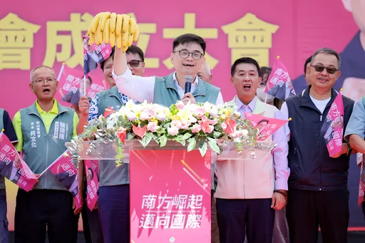 柯志恩「要吃屏東香蕉」惹議！賴瑞隆旗山後援會長：就送她去屏東吧