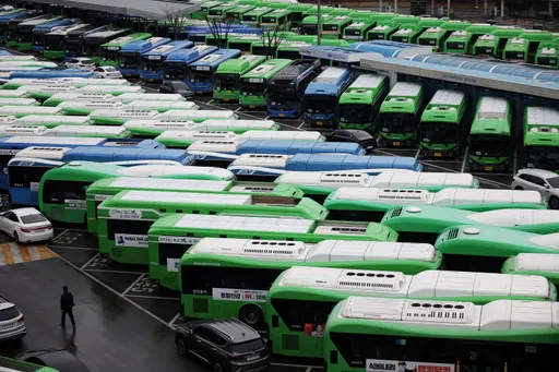 首爾公車勞資協商破局　明起首班車開始罷工