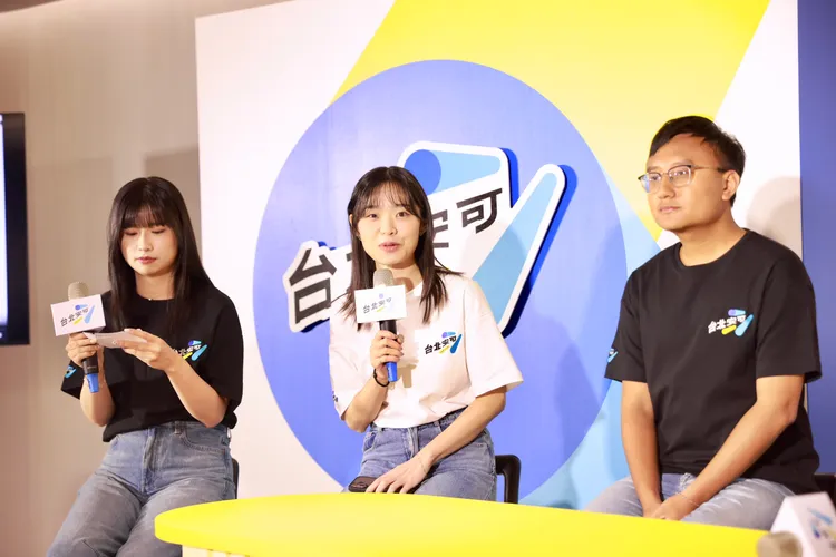 台北市長蔣萬安競選辦公室今天成立，公布5名幹部及9款應援小物。彭欣偉攝影