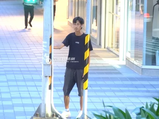 獨家｜唐治平欠健保費5、6萬！政府普發1萬領不到　女友嘆：沒收入怎麼繳