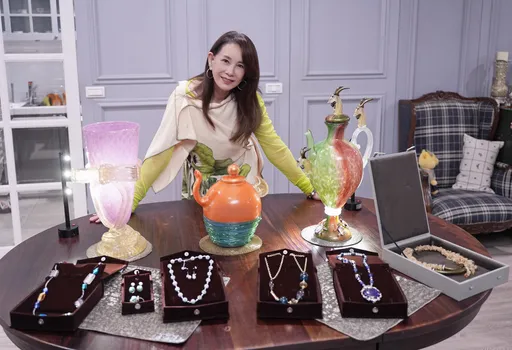  周丹薇砸百萬赴義大利創作！賣一件作品就回本　趕船扭到腰痛爆