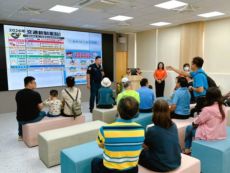 桃園交大希望透過面對面交流，讓更多車友將汲取的交安知識擴及更多人。警方提供