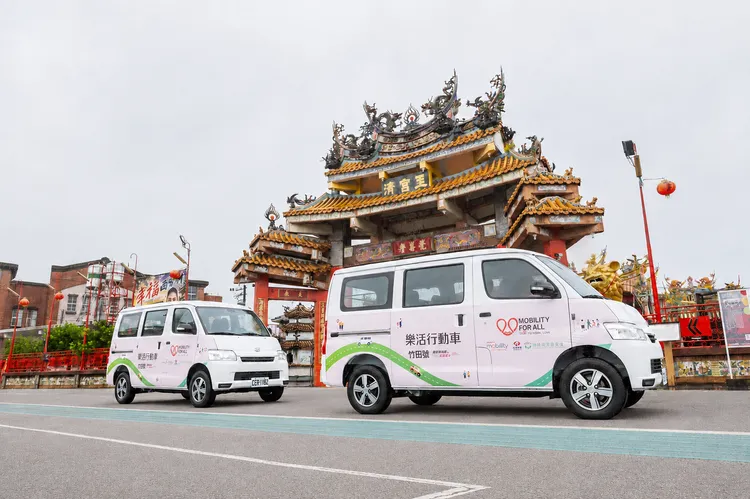 「樂活行動車」投入地方後，將依照竹田、枋寮實際需求彈性運用，成為第一線服務人員的移動支援。業者提供