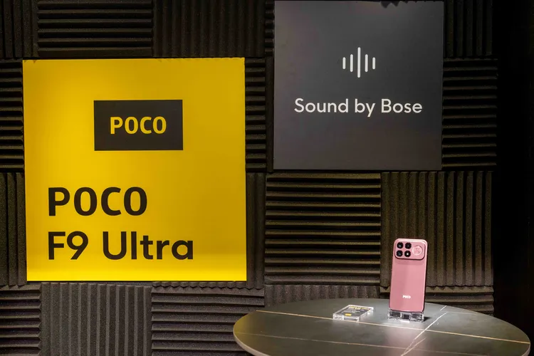 POCO F9 Ultra攜手Bose進行聯合聲學調校，搭載雙喇叭與獨立重低音單體，打造2.1聲道沉浸式聆聽體驗。小米提供