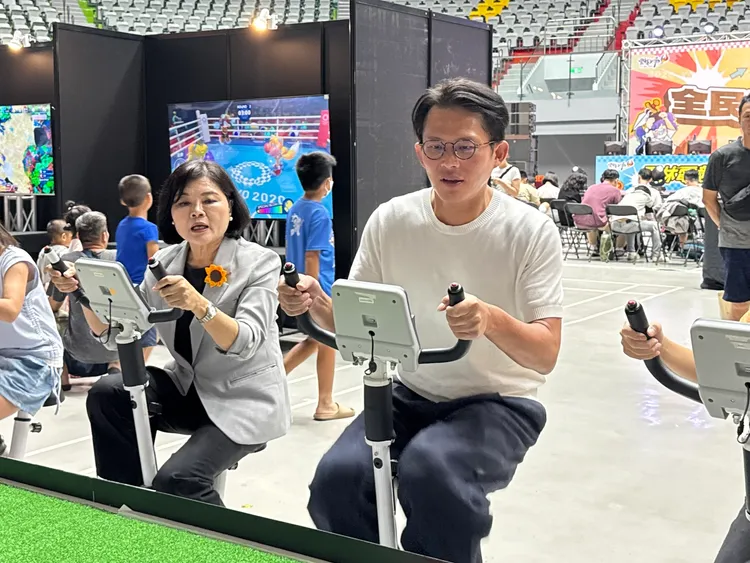 民眾黨主席黃國昌今（19日）受邀出席雲林縣府舉辦的第五屆雲林電競派對。民眾黨提供