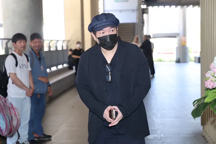 康康送最後一程。彭欣偉攝