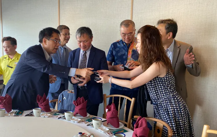 黃偉哲前往新加坡舉辦「臺南－新加坡觀光及招商交流會」。翻攝畫面