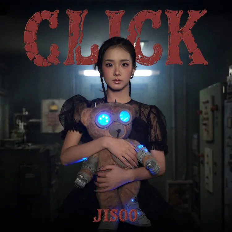 Jisoo在《CLICK》MV中把泰迪熊比喻成粉絲。華納音樂提供