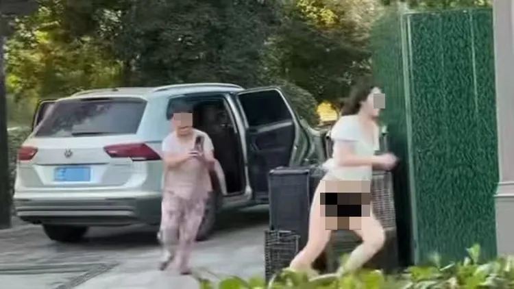 媳婦被捉姦時下半身赤裸逃跑。翻攝自X