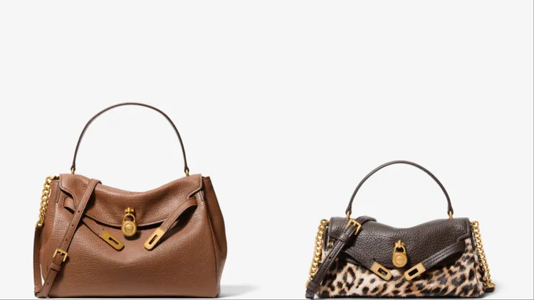 MICHAEL KORS Hamilton棕色肩背提包（左）1萬5400元、Hamilton豹紋印花小型肩背提包（右）1萬3500元。品牌提供
