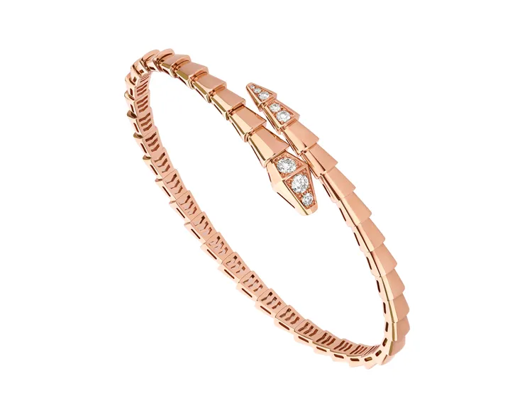 BVLGARI SERPENTI VIPER系列玫瑰金鑲鑽手環。品牌提供
