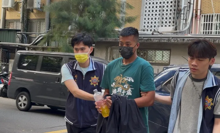 檢警查緝張俊傑行蹤，拘提第11人陳元安，檢昨晚複訊後諭令他5萬交保。張欽攝
