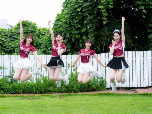 樂天女孩進軍日本！4成員解鎖人生「第一次」　獻出泳裝處女秀