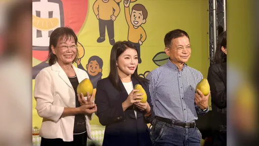 中秋前進擊立法院！張嘉郡推「雲林I Love柚」　邀全民吃文旦挺柚農