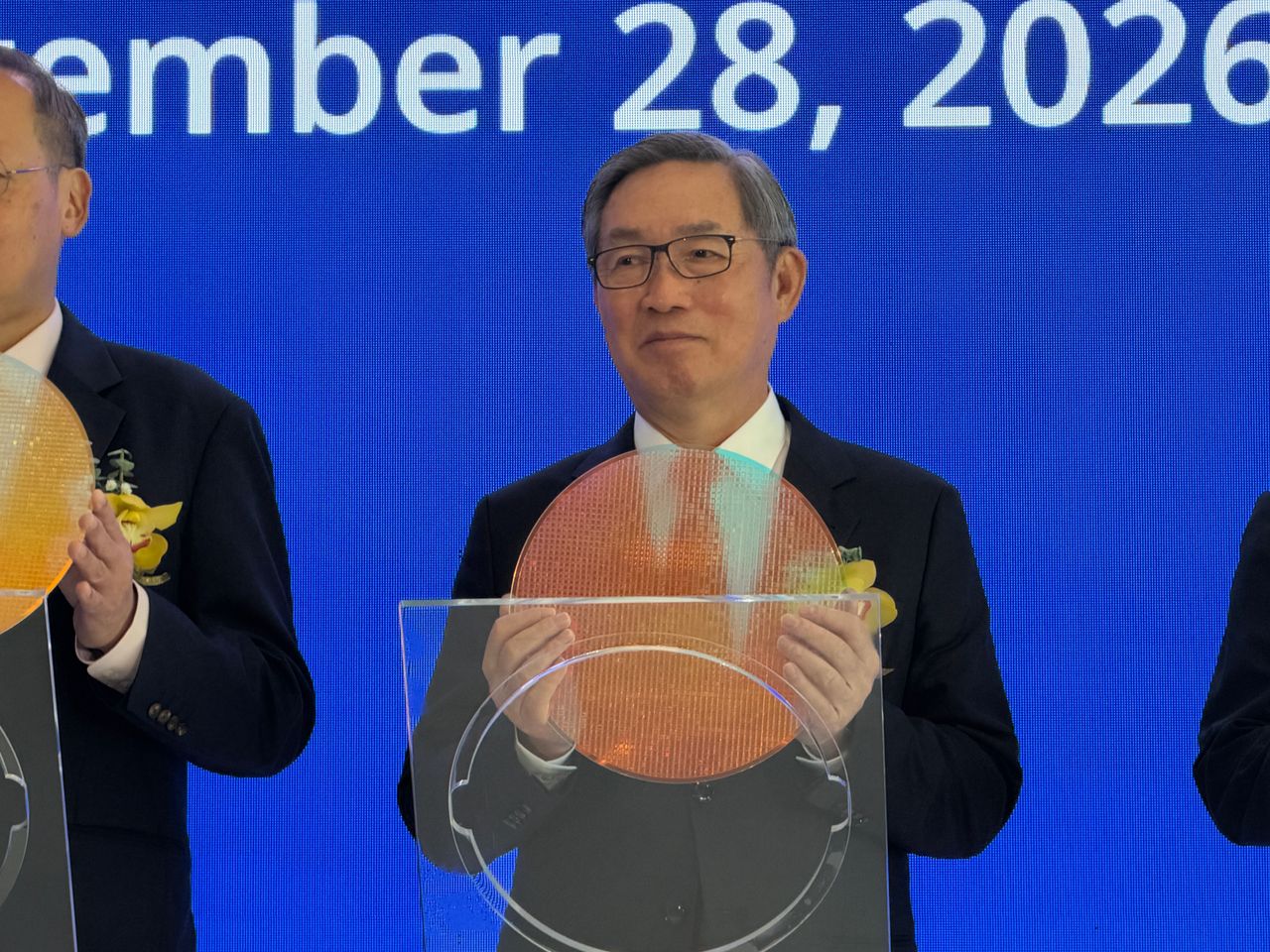 直擊VSMC開幕|新加坡12吋廠啟用!方略感謝NXP合作、台積電建廠相挺