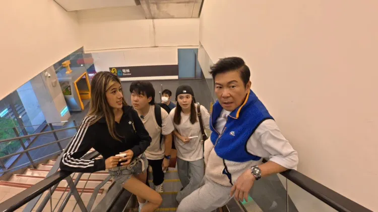 曾國城回母校解鎖早八、GPS點名與女籃挑戰。YT頻道《你在衝啥!》提供