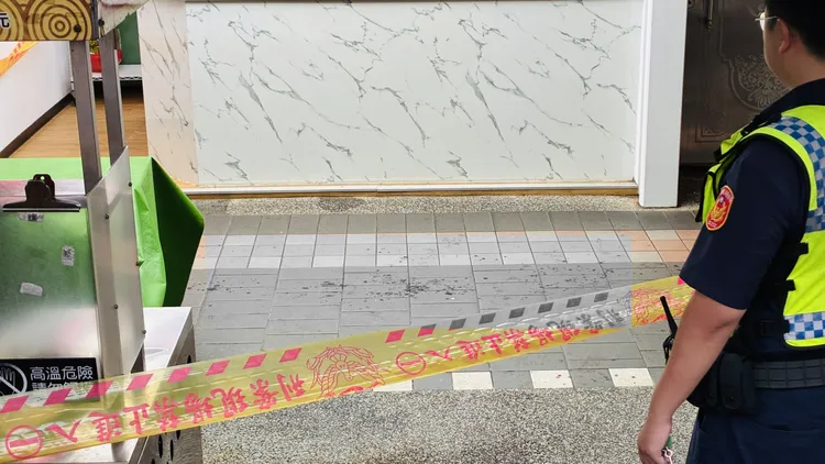 現場血跡斑斑。翻攝畫面