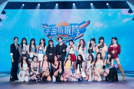 《宇宙啦啦隊》AACA雙項入選！銀赫、利特另類對決