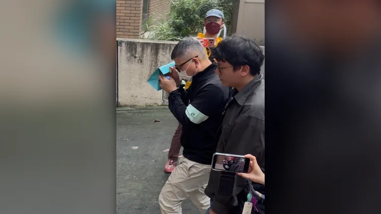 全台最大假出金詐團美樂公司幕後金主王景琪昨被檢警拘提到案後，今天中午移送北檢複訊。張欽攝
