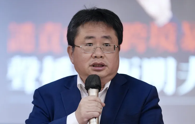 矢板明夫。彭欣偉攝