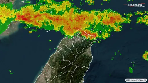 一波雨帶正移入4縣市！1圖看懂週末「下到發紅」雨區