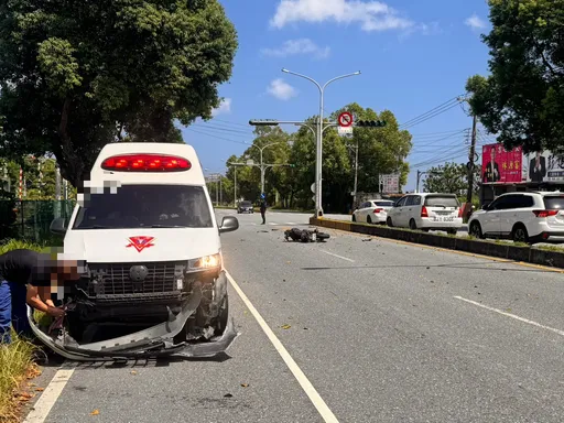 花蓮救護車擦撞機車　騎士噴飛撞分隔島命危