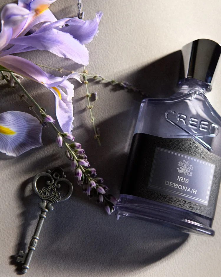 CREED Iris Debonair紫鳶風逸，50ml／8900元、100ml／1萬2800元。品牌提供   
