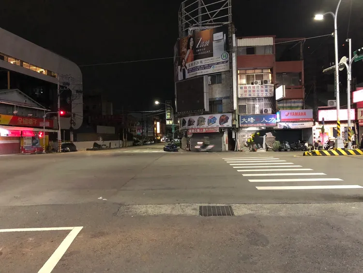 事故發生在大里區中興路一段與仁化路口。民眾提供
