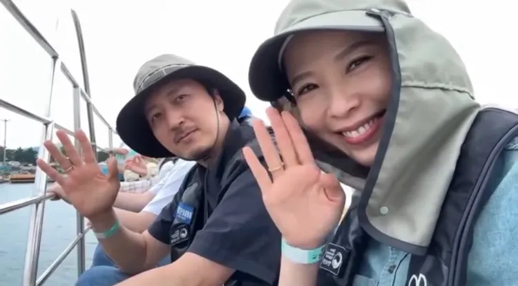 天心和老公金先生今年結婚10周年。翻攝自天心IG
