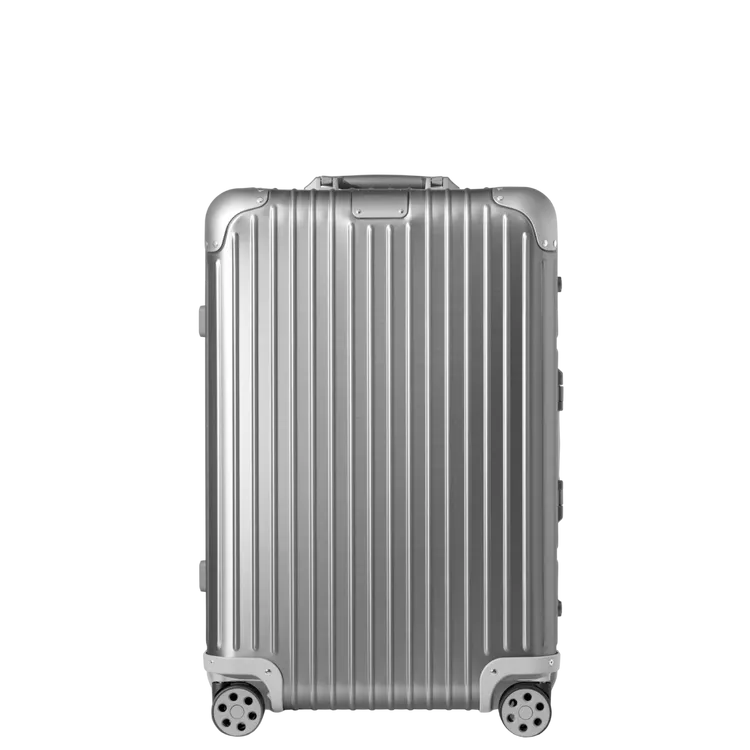 RIMOWA Original系列Check-In M Silver銀色行李箱，6萬1300元。品牌提供