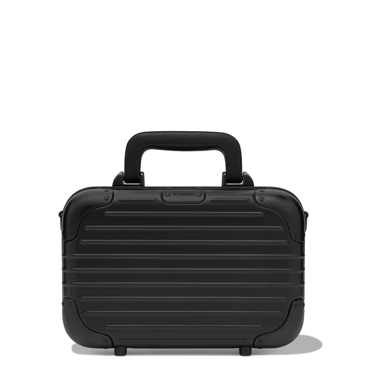 RIMOWA The Original Bag 19 Black黑色包袋，7萬5500元。品牌提供