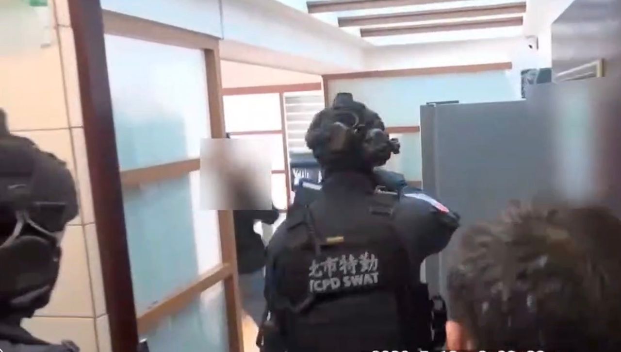 男鍵盤手AI秒變甜美公關女聲!假交友詐團誆3億栽了 全球限量款麥拉倫被扣