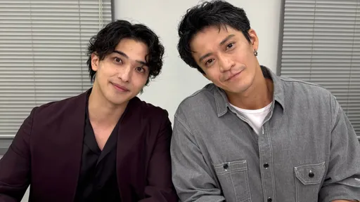 橫濱流星留鬍渣增重17公斤！笑曝小栗旬最愛聊「肌肉話題」