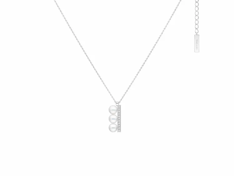 TASAKI balance plus neo阿古屋珍珠& 18K白金鑽石項鍊，15萬元。品牌提供