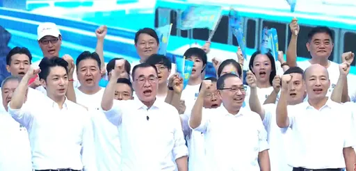 李四川喊「公務生涯最後一戰」！滿場4萬人激情回應　侯、蔣陪大進場掀最高潮
