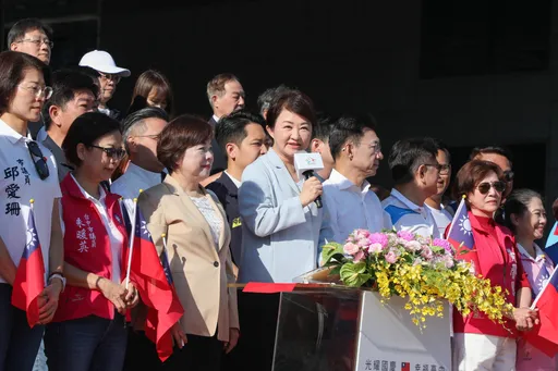 盧秀燕中市長卸任前國慶升旗　拋「台海和平5大信念」