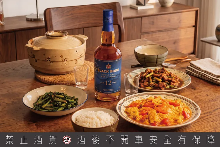 布雷本12年可純飲、加冰，也能搭配燒烤與熱炒。業者提供