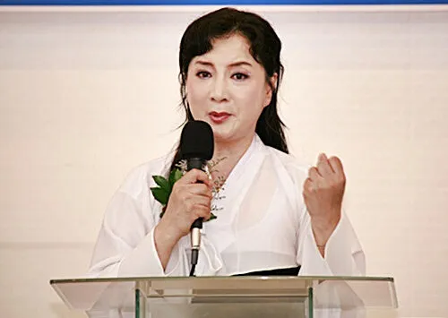 曾自述飾演金正淑的脫北者朱順英。