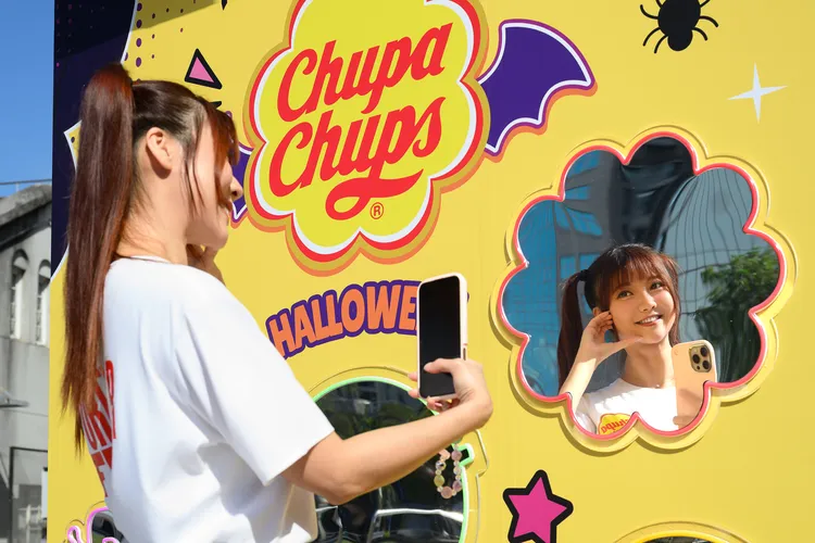 搗蛋加倍FUN樂園 打造奇幻視覺的「搗蛋鏡像牆」打卡最好拍。業者提供