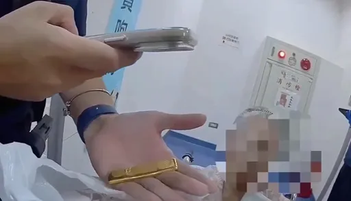 北市老婦迪化街跌倒　身攜2177萬等值「金條」意外曝光！警替她守護積蓄