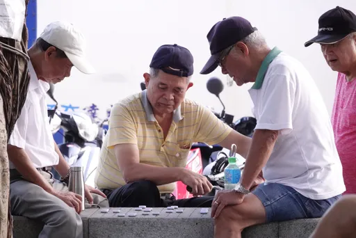 長輩老喊身體不舒服？醫揭可能不是老化而是憂鬱症