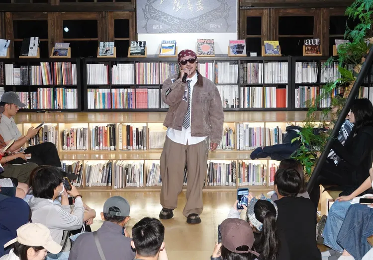 葛西瓦今舉辦聽歌會。娛樂中心攝