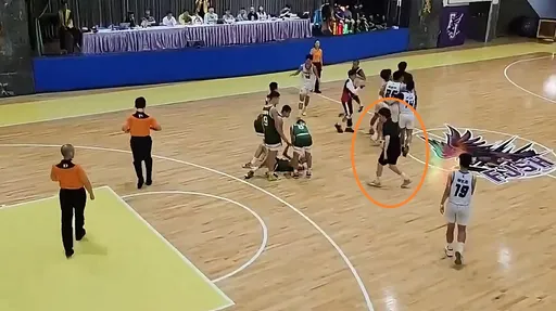 JHBL錦和國中防護員衝進場內　侮辱對手球員遭火速解聘