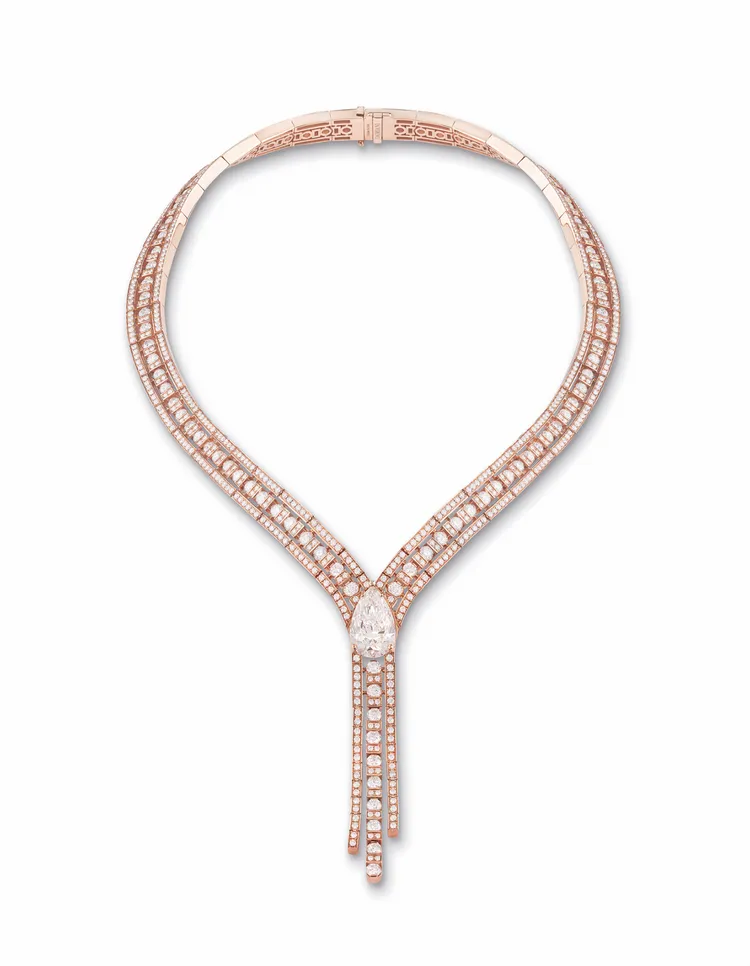 DAMIANI Masterpiece Belle Époque美好年代大師級作系列系列18K玫瑰金鑽石項鍊，鑽石總重21.39克拉，1880萬元。品牌提供