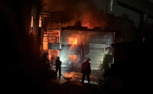 台中外埔鐵皮屋暗夜大火　火勢猛烈！夫妻燒成焦屍